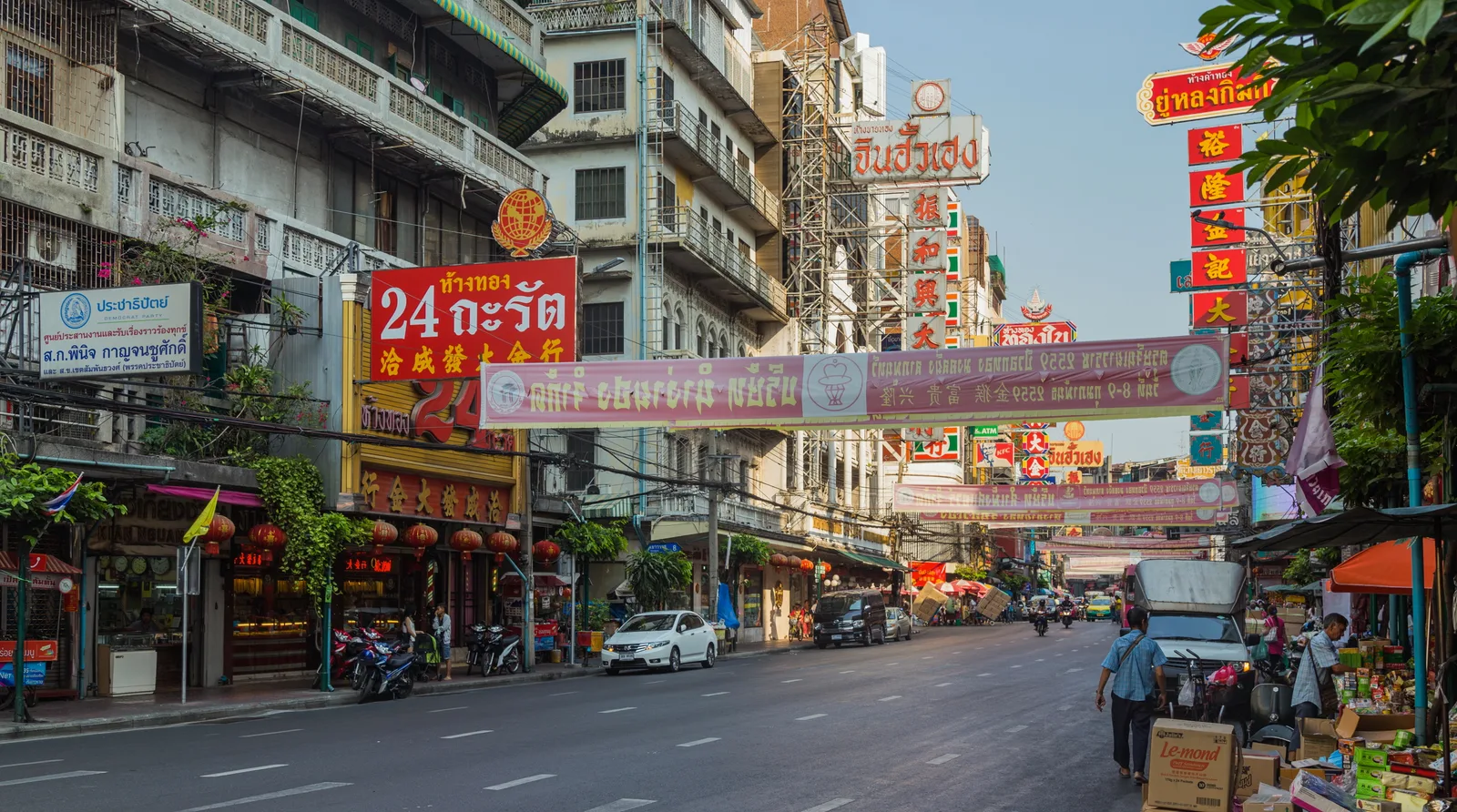 Yaowarat Road in Bangkok Chinatown