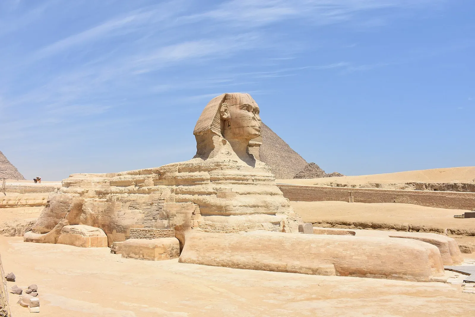 The Great Sphinx and pyramids, used as the hero image for a 4-day Cairo itinerary