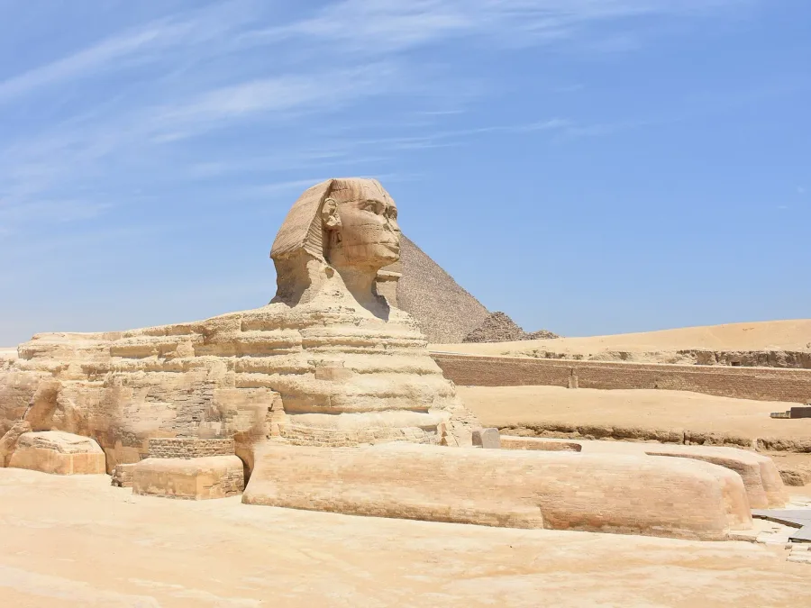 The Great Sphinx and pyramids, used as the thumbnail for a 4-day Cairo itinerary