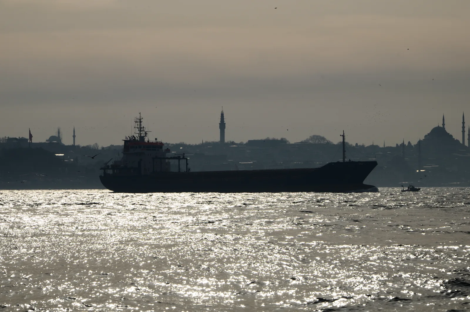 Üsküdar waterfront with Bosphorus views in Istanbul