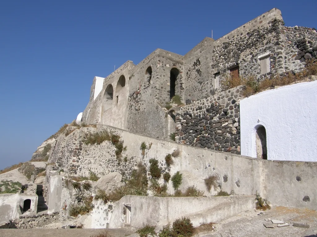 Castle of Pyrgos Kallistis in the itinerary