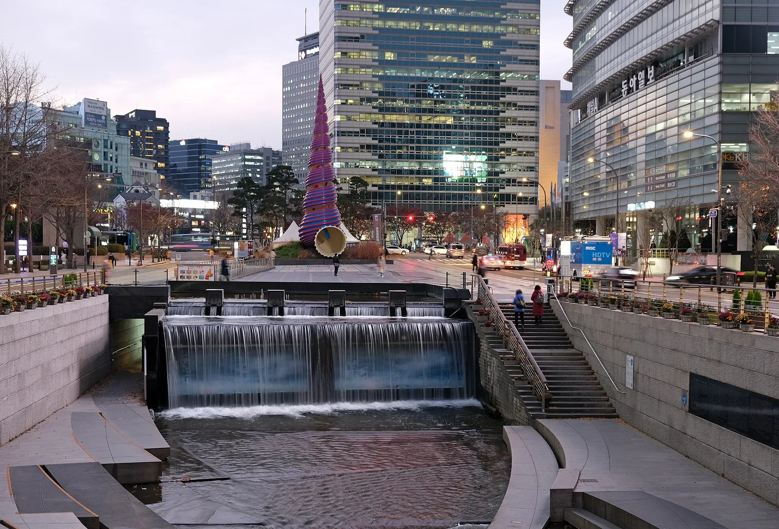 Cheonggyecheon in Seoul
